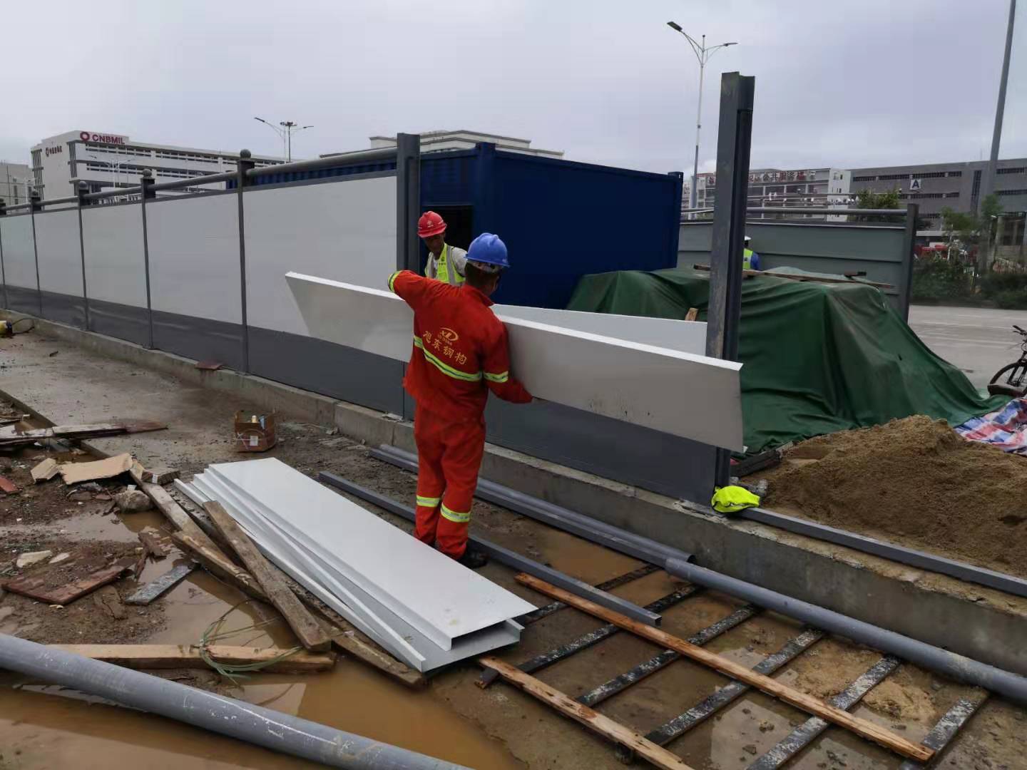 旭東PVC圍擋：超強實力，與您共同認證！