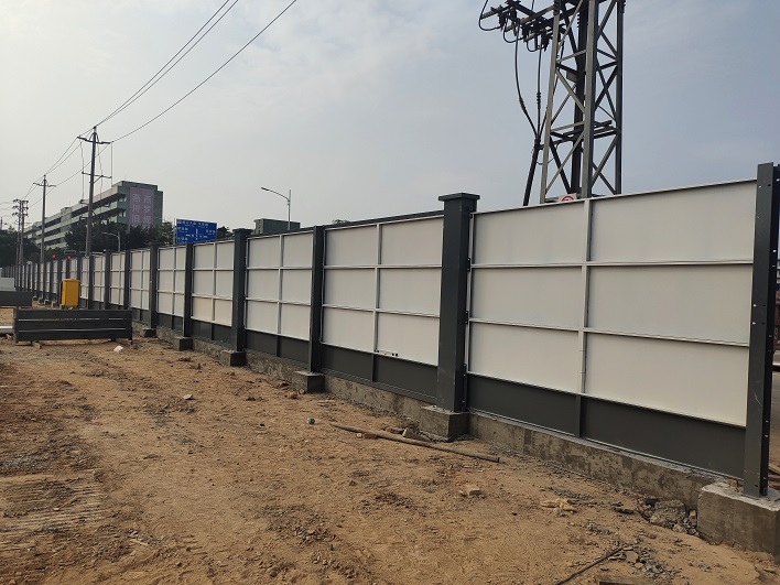 市政圍擋的選用需要具備哪方面的要求？